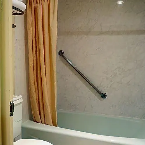 Motel Antler 3*